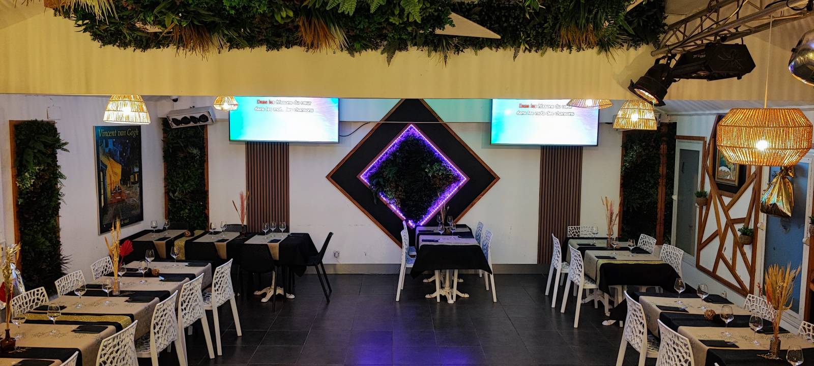 SALLE PRIVEE PUR EVENEMENT A TOULON PRES DU PRADET