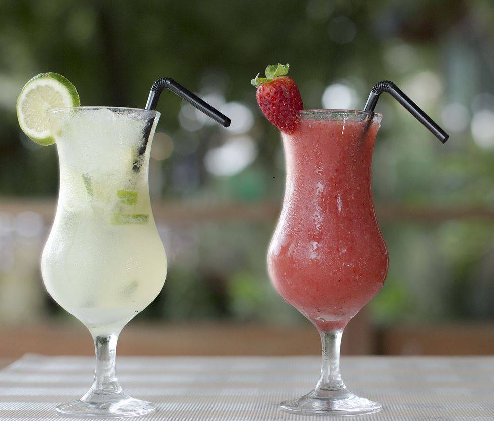 Coktail de fruits dans un bar karaoké à Toulon